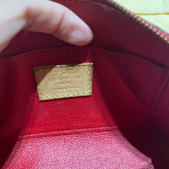 Louis Vuitton vernis pouch - Picture 4 of 4